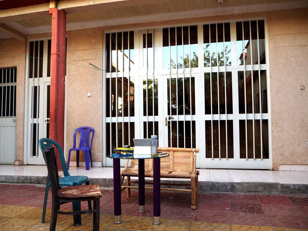 Manuhie Backpackers Lodge บาเฮอร์ดาร์ ห้อง รูปภาพ